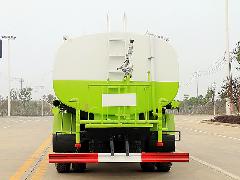 東風(fēng)多利卡D9 12方灑水車(chē)
